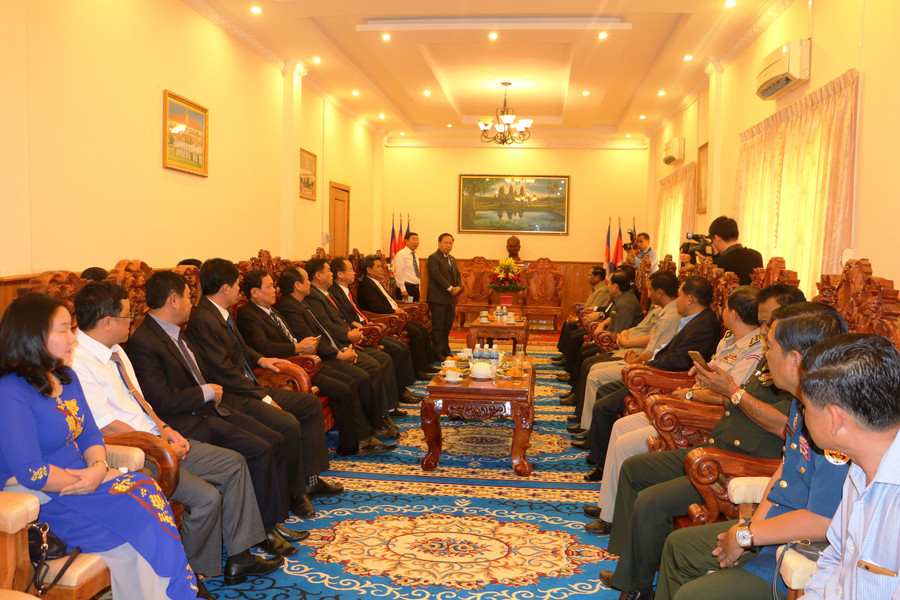 Quang cảnh buổi gặp gỡ giữa đoàn công tác tỉnh Gia Lai và lãnh đạo tỉnh Rattanakiri . Ảnh: Trần Dung Quang cảnh buổi gặp mặt. Ảnh: Trần Dung