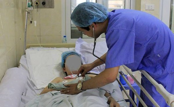  Cô gái trẻ hồi phục tốt sau phẫu thuật nút mạch