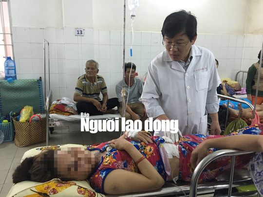 Chị T. đang nằm điều trị tại Bệnh viện Đa khoa Trung ương Cần Thơ Chị T. đang nằm điều trị tại Bệnh viện Đa khoa Trung ương Cần Thơ