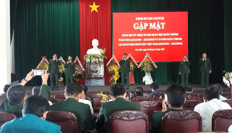 Quang cảnh buổi gặp mặt. Ảnh: Hà Phương