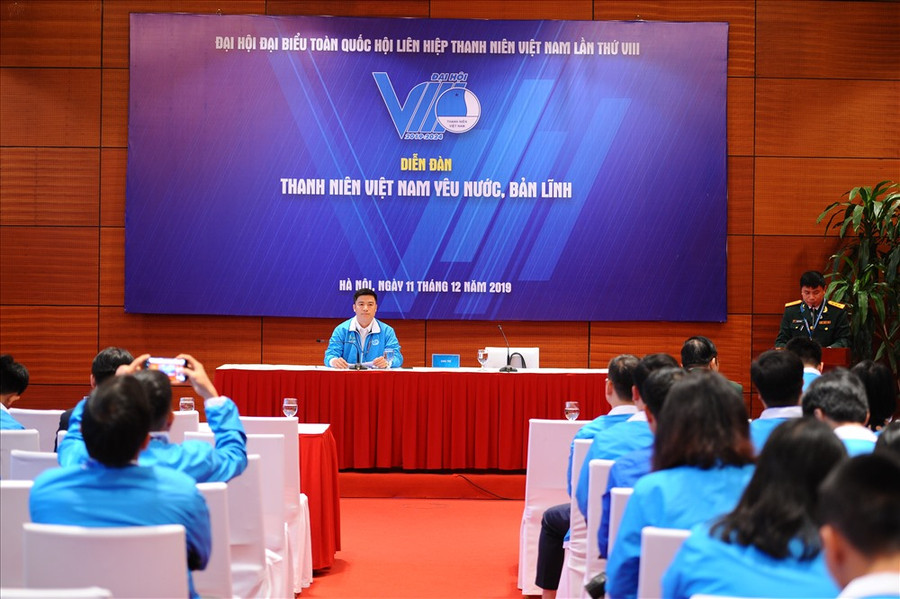 Diễn đàn “Thanh nên Việt Nam yêu nước, bản lĩnh” chiều 11.12. Ảnh: PV