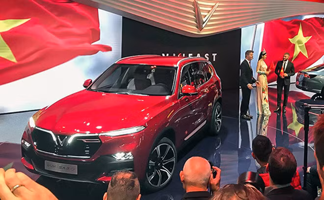 VinFast ra mắt tại Paris Motor Show 2018