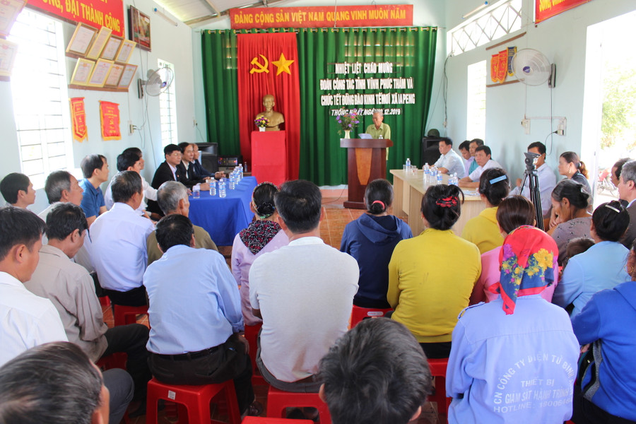 Quang cảnh buổi gặp gỡ tại thôn Thống Nhất (xã Ia Peng, huyện Phú Thiện). Ảnh: Hồng Thi