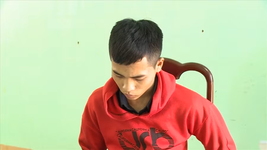  Đối tượng Bảo tại cơ quan công an. Ảnh: AX