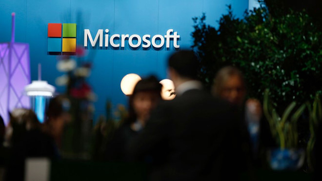 Microsoft khuyên người dùng sử dụng trình quản lý mật khẩu và xác thực đa yếu tố để bảo vệ tài khoản tốt hơn - Ảnh Bloomberg