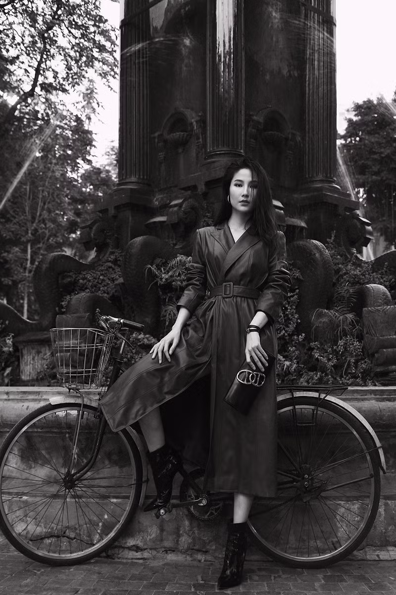  “Diễm My đã thực sự phải lòng Hà Nội từ những điều rất nhỏ”, đó là tâm sự của nữ diễn viên 9X sau hơn 5 tháng gắn bó với mảnh đất thủ đô để tham gia dự án phim bom tấn của VFC.