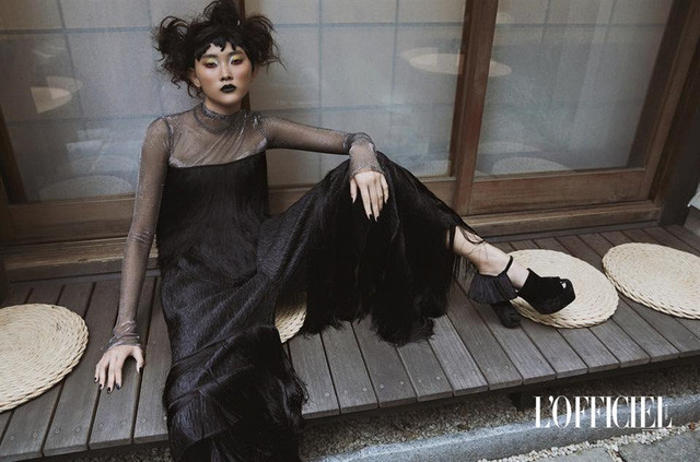 No.9 đánh dấu thương hiệu Nguyễn Công Trí bước ra biển lớn. Để đi xa, Công Trí chọn ADN của dân tộc mình, là LÚA – kết tinh trầm tích văn hóa muôn đời của người Việt.