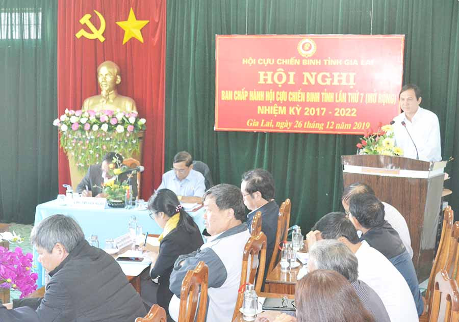 Đồng chí Võ Thanh Hùng-Ủy viên Ban Thường Tỉnh ủy, Trưởng ban Dân vận Tỉnh ủy phát biểu chỉ đạo Hội nghị Ban chấp hành Hội CCB tỉnh Gia Lai lần thứ 7 (mở rộng), nhiệm kỳ 2017-2022. Ảnh: H.C  Đồng chí Võ Thanh Hùng-Ủy viên Ban Thường Tỉnh ủy, Trưởng ban Dân vận Tỉnh ủy phát biểu chỉ đạo Hội nghị Ban chấp hành Hội CCB tỉnh Gia Lai lần thứ 7 (mở rộng), nhiệm kỳ 2017-2022. Ảnh: H.C