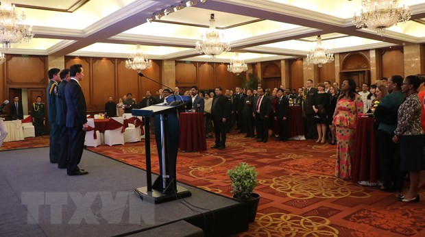 Tham dự buổi lễ có khoảng 200 khách mời là đại sứ, đại diện các phái bộ ngoại giao và đại diện cơ quan tùy viên quốc phòng các nước. (Ảnh: Huy Lê/TTXVN)