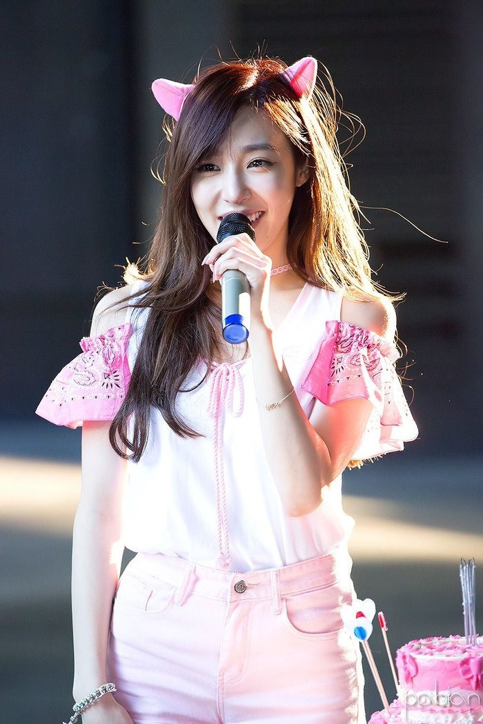 Tiffany là tín đồ yêu thích màu hồng. Ảnh: T.L Tiffany là tín đồ yêu thích màu hồng. Ảnh: T.L