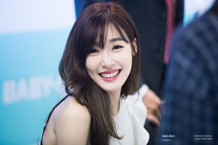 Nữ ca sĩ Tiffany nổi tiếng với biệt danh "mắt cười của SNSD". Ảnh: T.L  Nữ ca sĩ Tiffany nổi tiếng với biệt danh