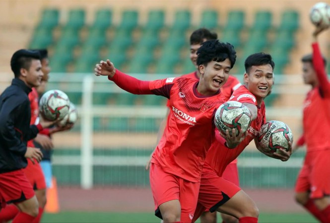 Các tuyển thủ U23 Việt Nam sẵn sàng lên đường sang Thái Lan dự VCK U23 châu Á ảnh: HỮU PHẠM