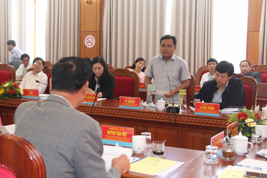 Đồng chí Hồ Văn Niên phát biểu tại Hội nghị. Ảnh: Nguyễn Đông