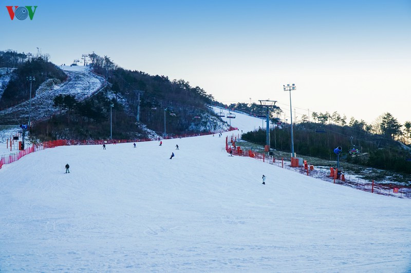 Một trong những đường trượt cao ngất nhưng tuyệt đẹp tại Pyeongchang có thể khiến người nghiệp dư "tim đập chân run". Một trong những đường trượt cao ngất nhưng tuyệt đẹp tại Pyeongchang có thể khiến người nghiệp dư