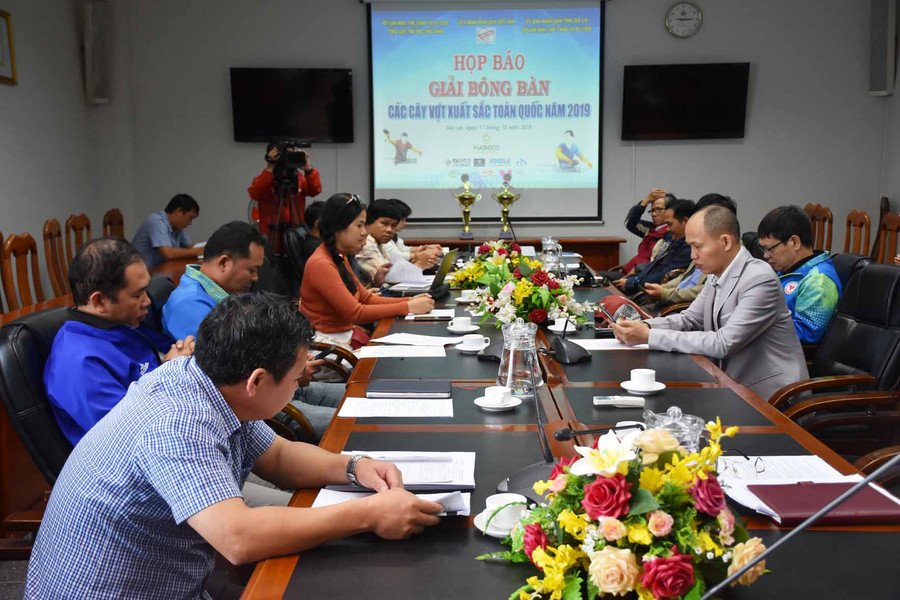 Quang cảnh buổi họp báo. Ảnh: Hà Phương