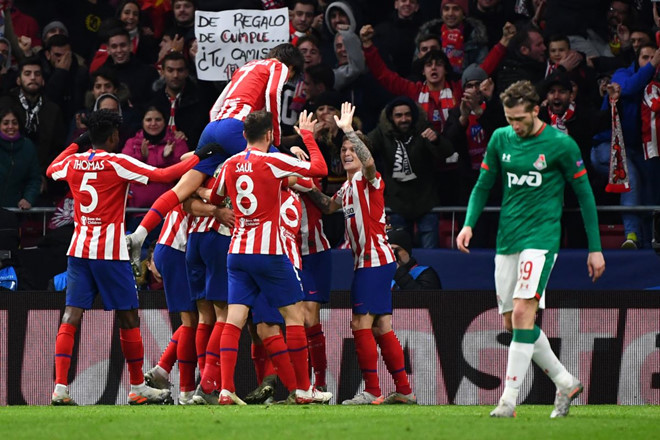 Atletico Madrid đoạt vé đi tiếp dù bỏ lỡ hàng loạt cơ hội ở lượt trận cuối - Ảnh: AFP Atletico Madrid đoạt vé đi tiếp dù bỏ lỡ hàng loạt cơ hội ở lượt trận cuối - Ảnh: AFP