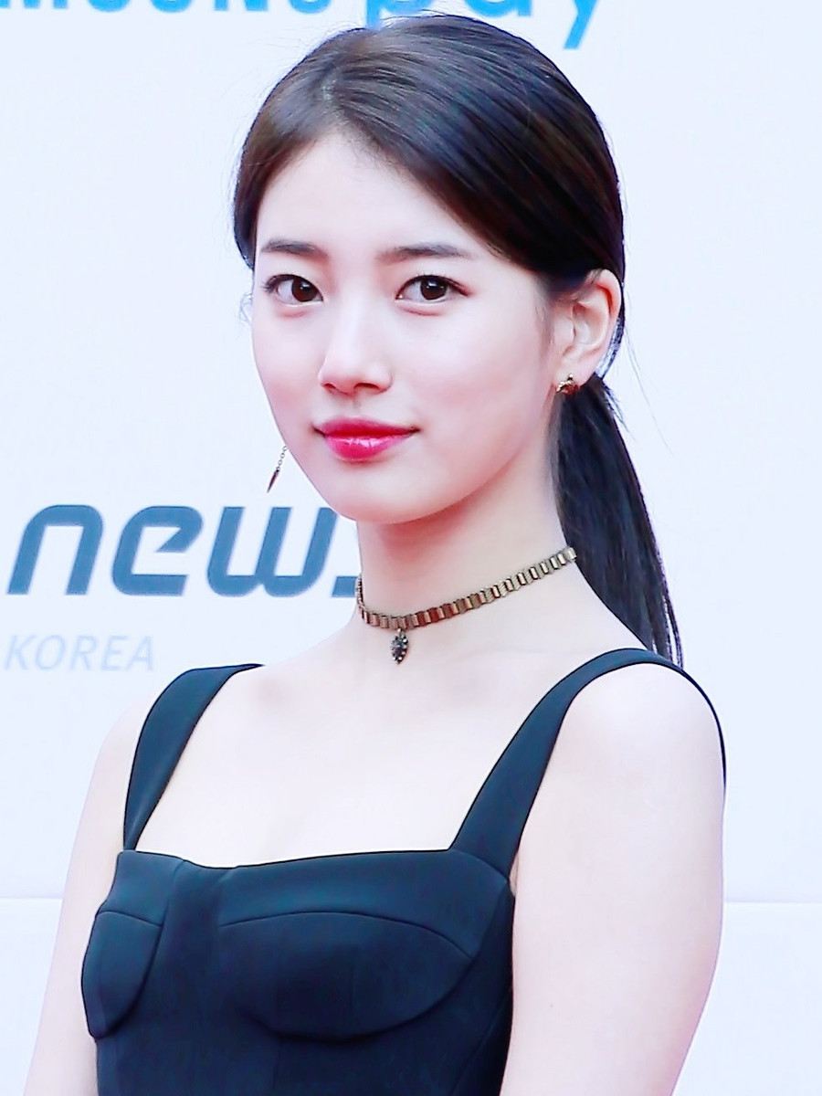 Suzy sở hữu vẻ khả ái, nụ cười ngọt ngào. Ảnh: T.L