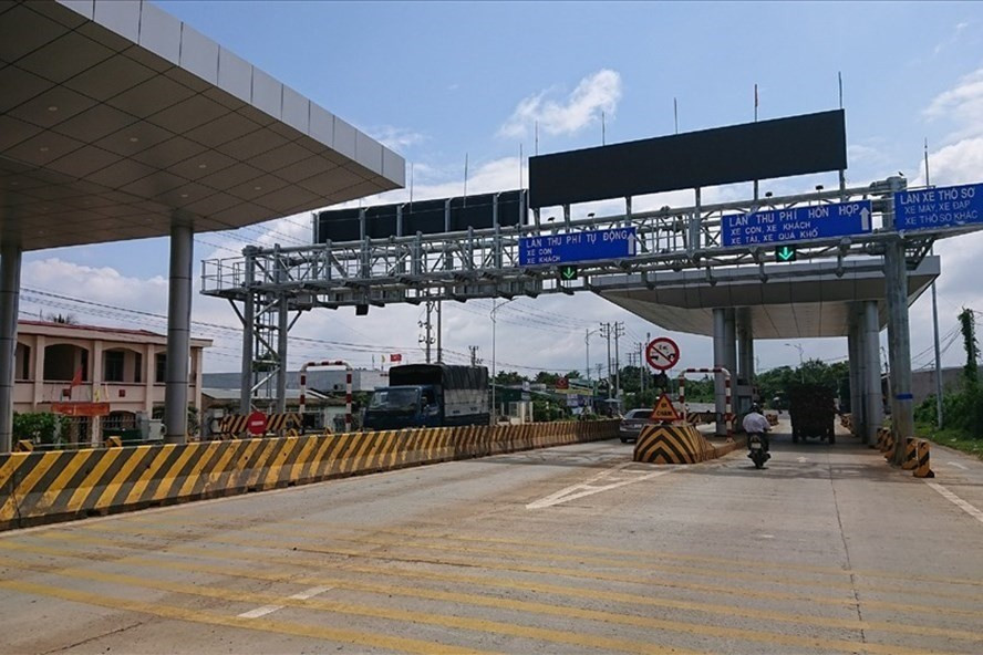 Sau khi chốt phương án giảm giá, chủ đầu tư sẽ thu phí BOT Quốc lộ 26 từ ngày 16.12. Ảnh: HL