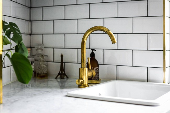 Mạ vàng đồ dùng nhà bếp là ý tưởng trang trí hay ho được người Nga tận dụng tối đa. Mạ vàng đồ dùng nhà bếp là ý tưởng trang trí hay ho được người Nga tận dụng tối đa.