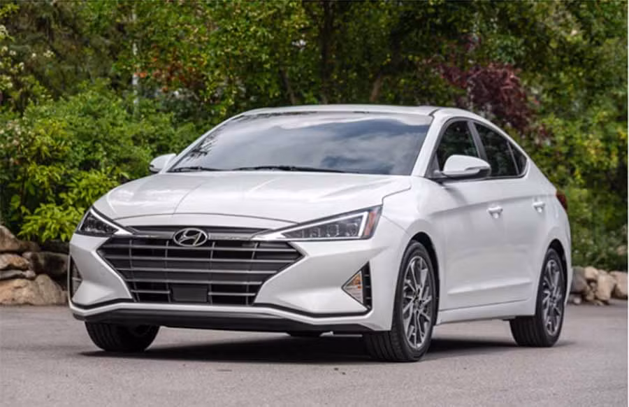 Doanh số bán Hyundai Elantra tại Mỹ tăng mạnh sau khi Ford Focus, Chevrolet Cruze ngừng phân phối