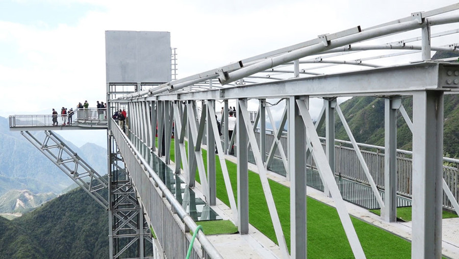 Toàn bộ công trình có thể chịu được sức nặng của 3.000 người cùng lúc