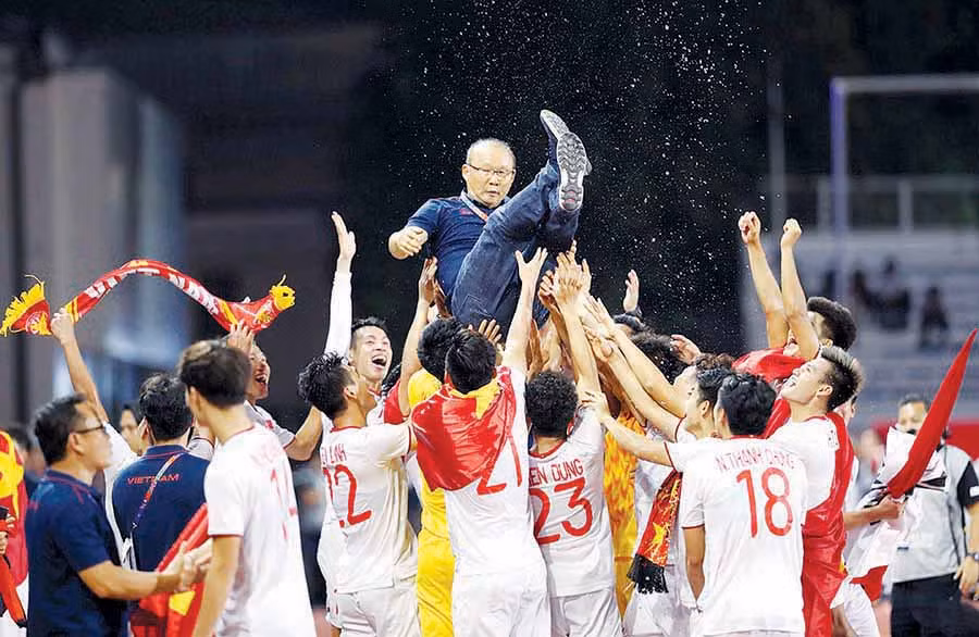 Đội tuyển U22 Việt Nam ăn mừng sau khi giành huy chương vàng môn bóng đá nam tại SEA Games 30. Ảnh: internet