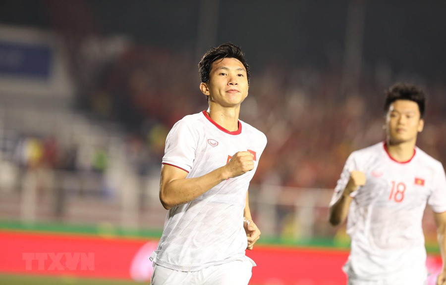 Đoàn Văn Hậu tỏa sáng với cú đúp để giúp U22 Việt Nam lập kỳ tích ở SEA Games 30. (Ảnh: Hoàng Linh/TTXVN) Đoàn Văn Hậu tỏa sáng với cú đúp để giúp U22 Việt Nam lập kỳ tích ở SEA Games 30. (Ảnh: Hoàng Linh/TTXVN)