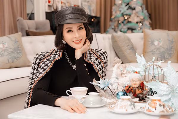 MC Thanh Mai xuất thần trong bộ ảnh Giáng sinh. Ảnh: NVCC