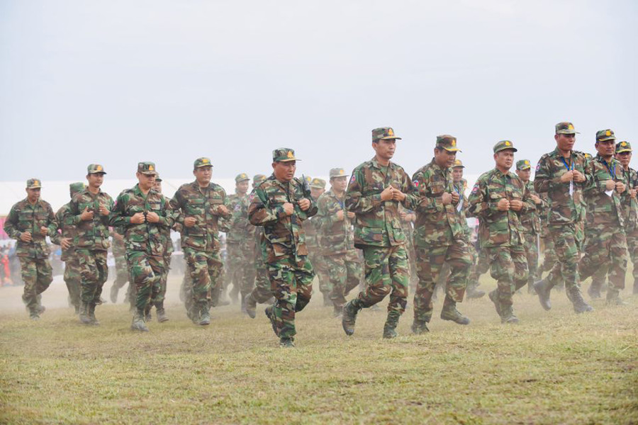  Lực lượng diễn tập chuẩn bị sẵn sàng - Ảnh: DUYÊN PHAN