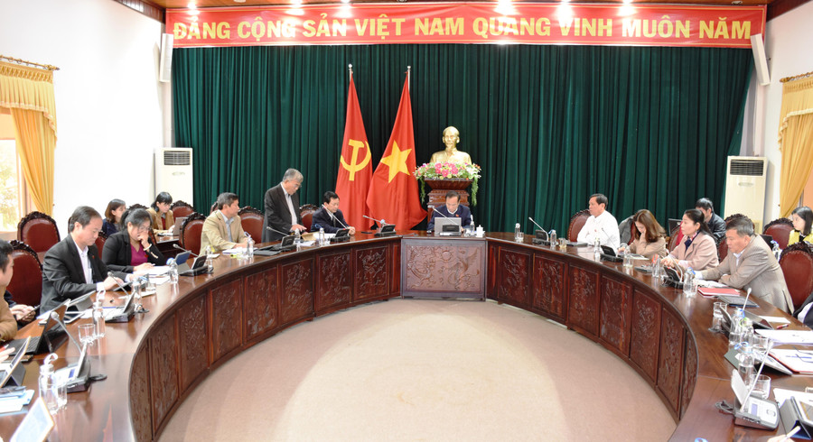 Quang cảnh thảo luận tổ tại kỳ họp. Ảnh: Trần Dung