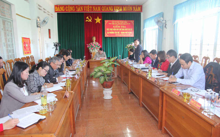 Quang cảnh buổi làm việc. Ảnh: Ngọc Hải