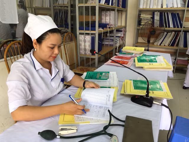 Bác sĩ khuyến cáo người bệnh đái tháo đường không ngừng thuốc điều trị bệnh