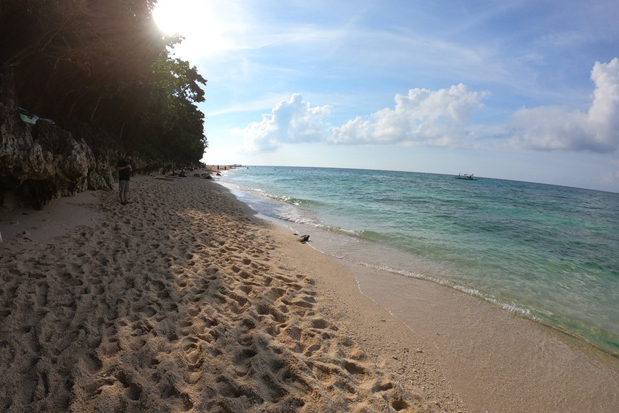  Puka Beach nằm ở phía bắc đảo, nơi dành cho những người thích không gian yên tĩnh