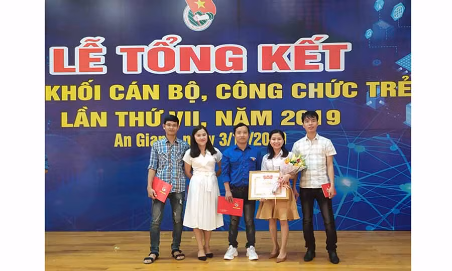  Đoàn Gia Lai tham gia Hội thi tin học khối cán bộ, công chức trẻ toàn quốc lần thứ VII. Ảnh: Bích Kiều