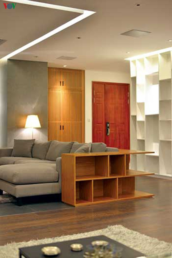 Để không gian rộng thoáng, đồ nội thất được thiết kế với những gam màu sáng, cho cảm giác nhẹ nhàng. Để không gian rộng thoáng, đồ nội thất được thiết kế với những gam màu sáng, cho cảm giác nhẹ nhàng.