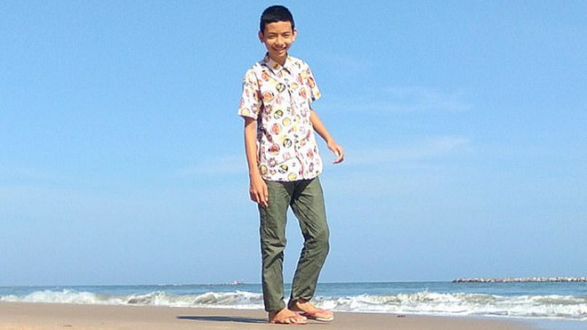 Người cha cho hay con mình thông minh và học khá, nhưng chỉ vì nghiện game đã phải trả giá bằng cái chết trẻ - Ảnh ViralPress