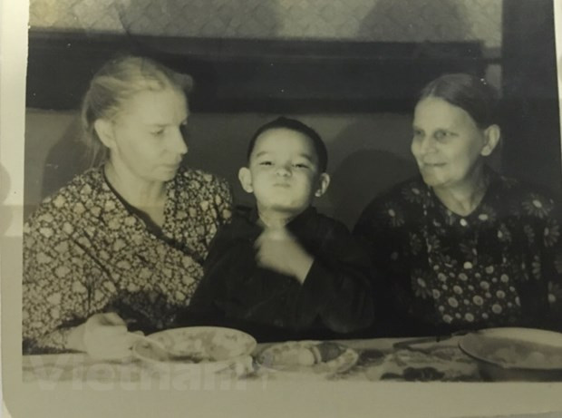 Zhenya thời thơ ấu. (Ảnh do nhân vật cung cấp/Vietnam+)