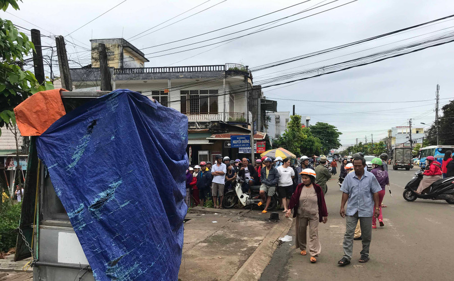 Hiện trường tủ bánh mì nơi phát hiện thi thể chị Nguyệt. Ảnh: Nguyễn Diệp  Hiện trường tủ bánh mì nơi phát hiện thi thể chị Nguyệt. Ảnh: Nguyễn Diệp