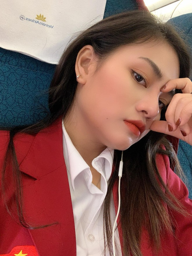 Được biết, bác sĩ Hoàng Tú Anh sinh năm 1995, hiện đang công tác tại bệnh viện Thể thao Việt Nam. 