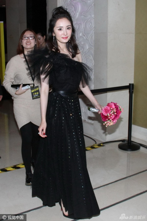  Dương Mịch xuất hiện nổi bật với vẻ đẹp ngọt ngào như thiếu nữ. Ảnh: Sohu