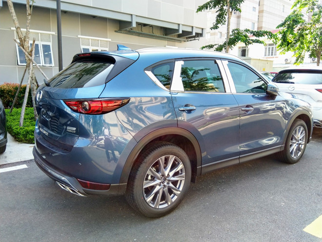  Khác biệt lớn nhất ở ngoại thất xe nằm ở bộ mâm xe 3D mới loại Goshintai