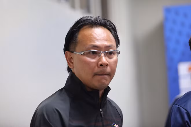 Khuôn mặt thất thần cùa HLV Ong Kim Swee - Ảnh Khả Hòa