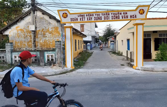  Làng Rồng, nơi tái định cư của 64 hộ dân thôn Hải Thành, bị trôi ra biển - Ảnh: MINH TỰ