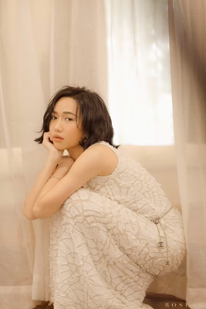 Nói về những dự định trong tương lai, Diệu Nhi cho biết vì lịch trình bận rộn nên chưa thể ra mắt MV ca nhạc như đã hứa với fan. Trong năm sau, nữ diễn viên Vu quy đại náo chắc chắn sẽ ra mắt MV để kỷ niệm 10 năm vào nghề, coi như đó là món quà tặng người hâm mộ. 