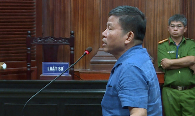 Châu Văn Khảm bị tuyên 12 năm tù và buộc trục xuất khỏi Việt Nam khi mãn hạn tù. - Ảnh: Thành Chung Châu Văn Khảm bị tuyên 12 năm tù và buộc trục xuất khỏi Việt Nam khi mãn hạn tù. - Ảnh: Thành Chung