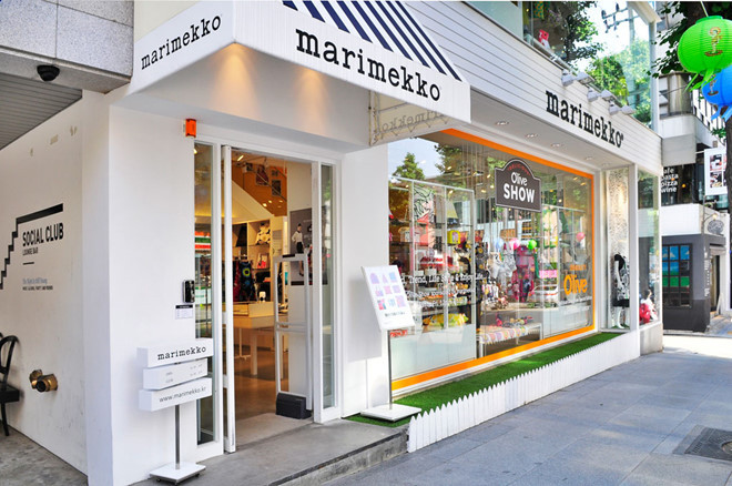 Ngoài những thương hiệu nổi tiếng, bạn có thể mua các thương hiệu địa phương tại Gangnam  Ngoài những thương hiệu nổi tiếng, bạn có thể mua các thương hiệu địa phương tại Gangnam