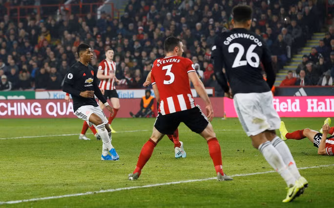 Rashford thậm chí đưa M.U vượt lên dẫn 3-2 Rashford thậm chí đưa M.U vượt lên dẫn 3-2