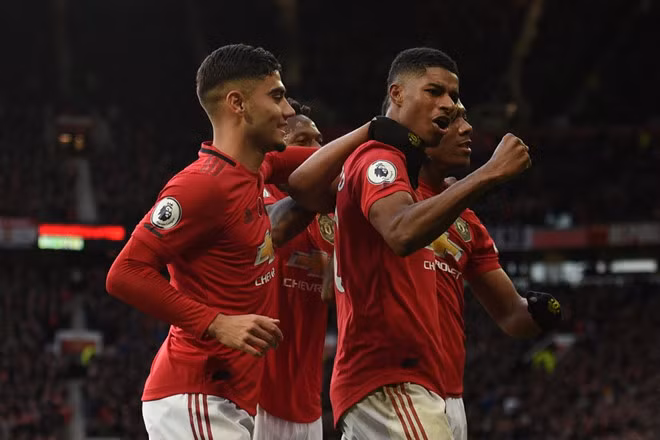 Rashford (phải) đang dần tìm lại bản năng ghi bàn ở những trận gần đây - Ảnh AFP