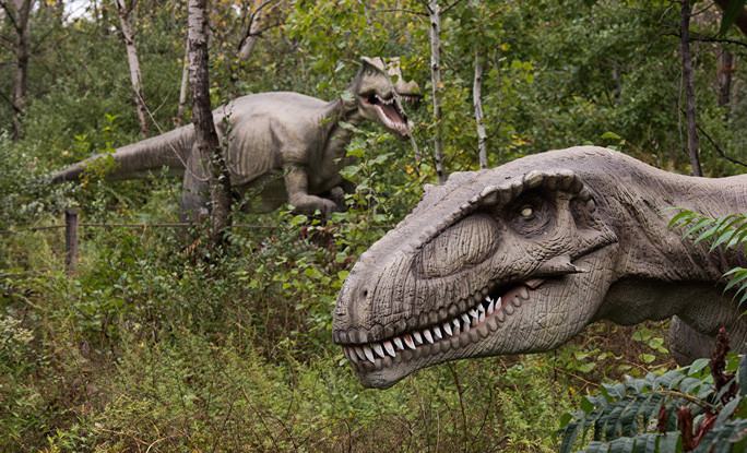  Giữa kỷ Phấn Trắng - thời hưng thịnh của khủng long, chúng đang sống trên một 