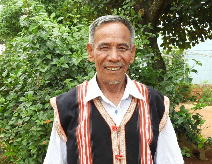  Ông Rơ Châm Tút. Ảnh: T.N